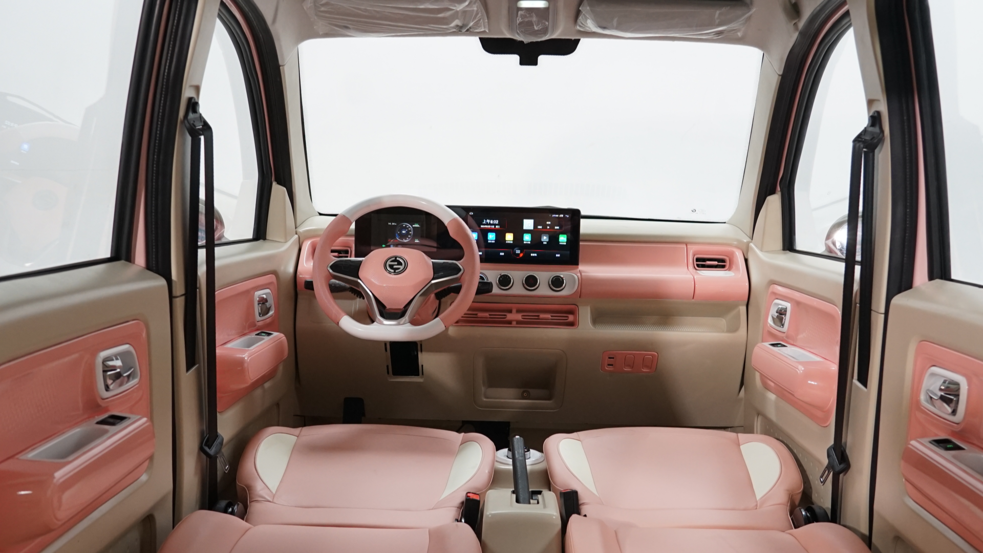 Nova interior view 1